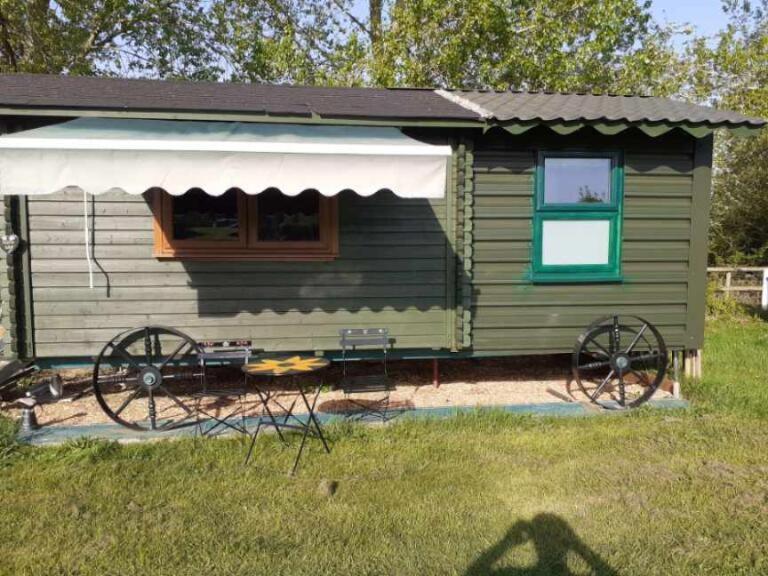 Glamping Malvern Shepherd Hut 외부 사진