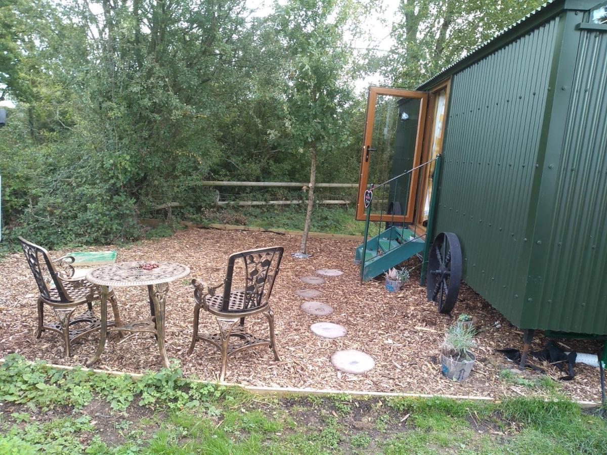 Glamping Malvern Shepherd Hut 외부 사진